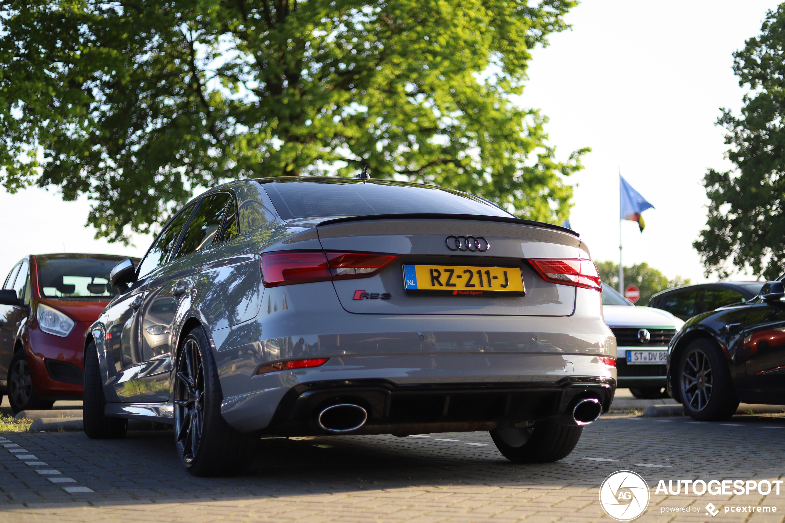 Khám Phá Tính Năng Nổi Bật Của Nền Tảng Https//dv88.cloud/ - Sự Lựa Chọn Hoàn Hảo Cho Doanh Nghiệp