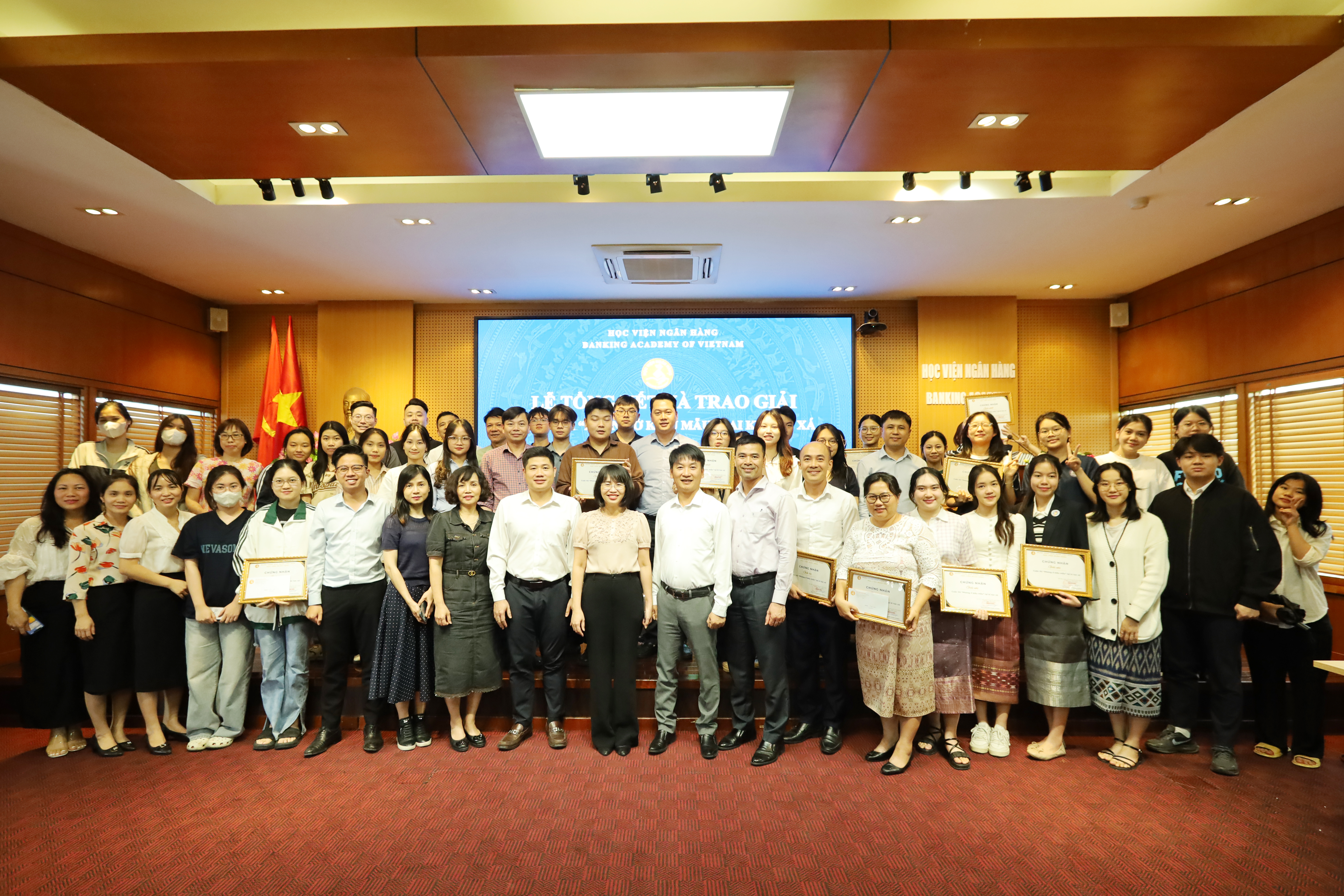 dangkym88 - Chơi Game Cờ Bạc Tình Thú Vị Giữa Giải Trí và May Rủi